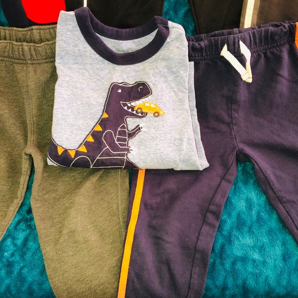 BabY Boy Sweat Pant Bundle (2t)...🥳 - Picture 4 of 6